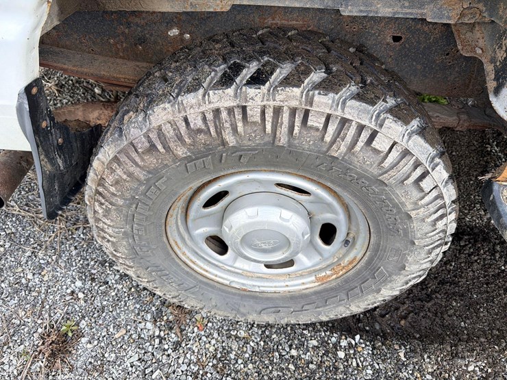 2014-ford-e350-image-19