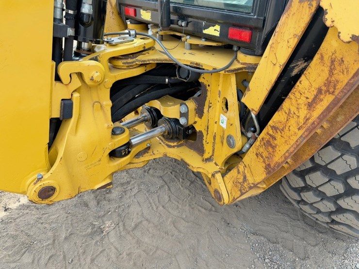 2012-caterpillar-420f-it-image-23