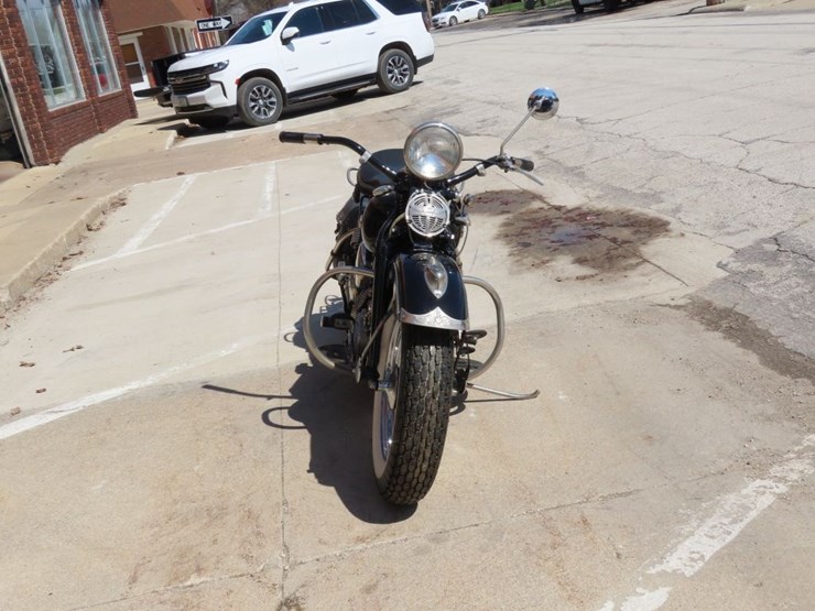 1948-harley-davidson-motorcycle-image-2