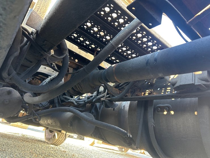 2002-massey-ferguson-8-image-31