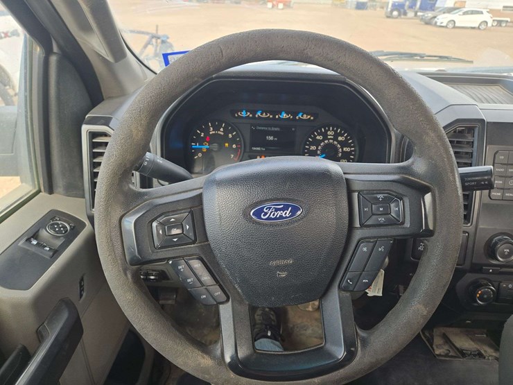 2017-ford-f150-xl-image-16