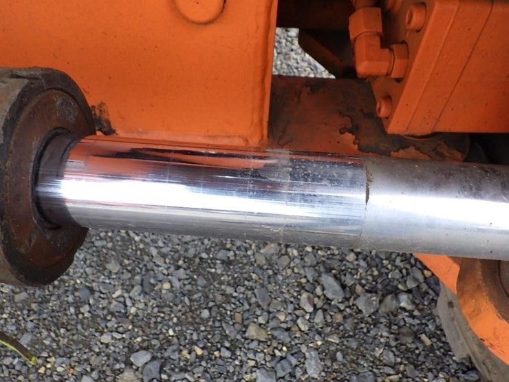 2008-jlg-800s-image-19