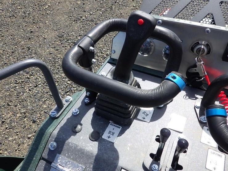 2026-stag-tl450-skid-steer-tracked-loader-image-23