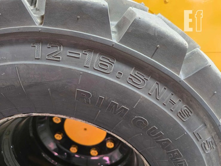 2022-caterpillar-262d3-image-27