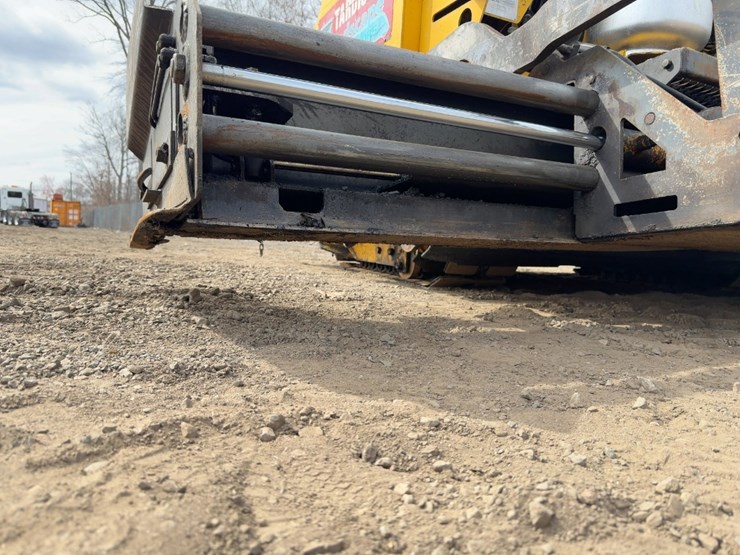 2005-gehl-1648-image-20