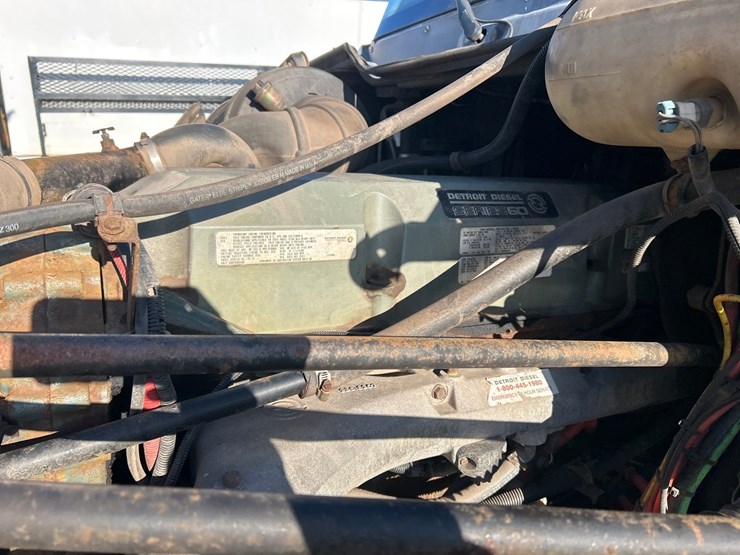 2002-massey-ferguson-8-image-55