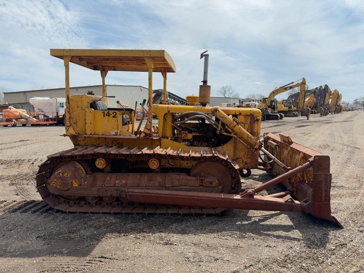 caterpillar-d6-image-6