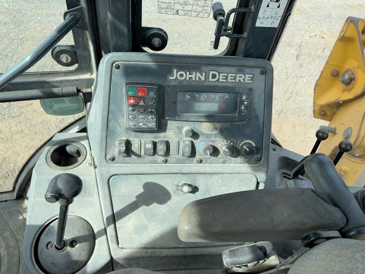2012-deere-410k-image-25