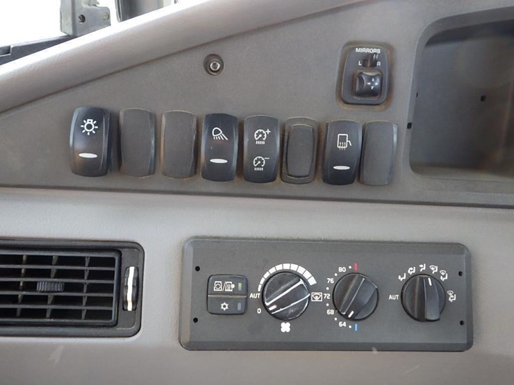 2018-volvo-a45g-image-41