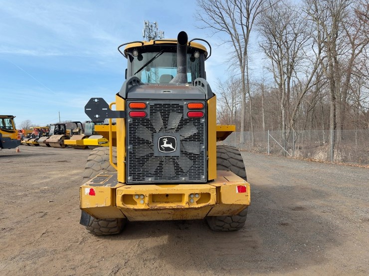 2018-deere-544k-image-4