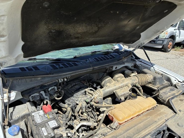 2018-ford-f150-xl-image-7