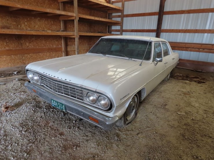 1964-chevrolet-chevelle-300-4dr-sedan-image-1