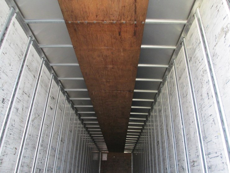 2007-utility-4000dx-image-16