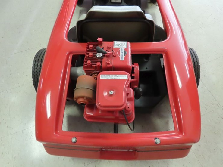 central-iowa-chevrolet-dealers-edition-pace-car-motorized-corvette-image-5