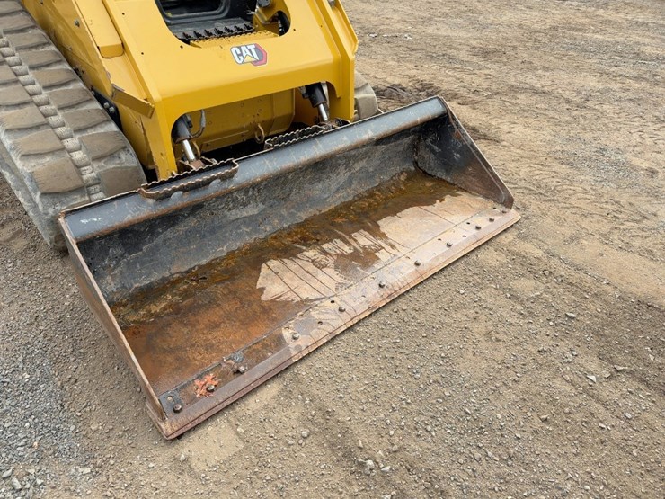 2023-caterpillar-279d3-image-8