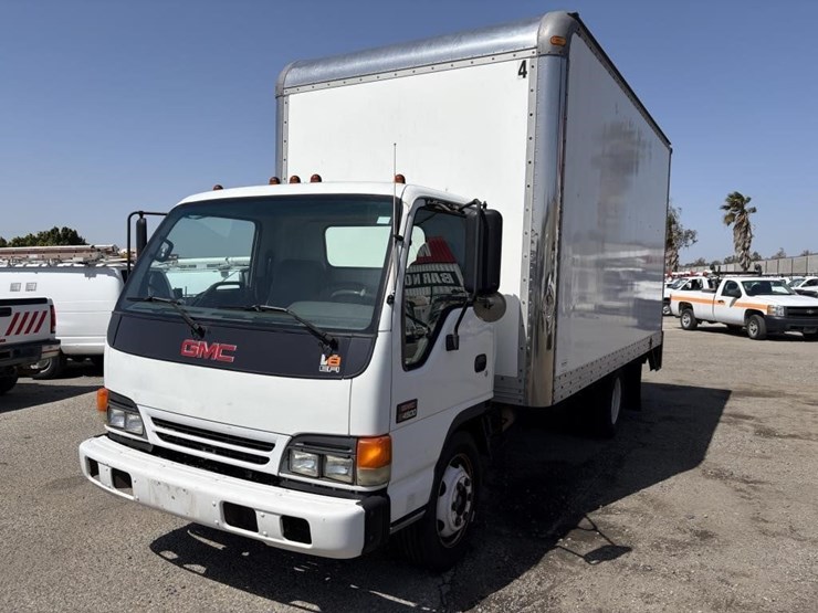 2001-gmc-w4500-image-1