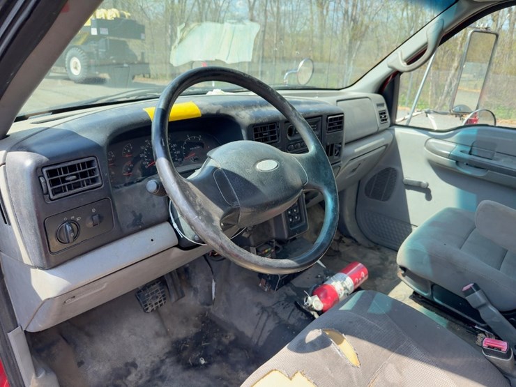 2007-ford-f750-xl-image-27