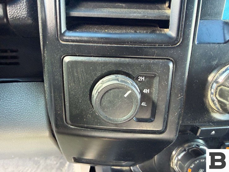 2018-ford-f150-image-30