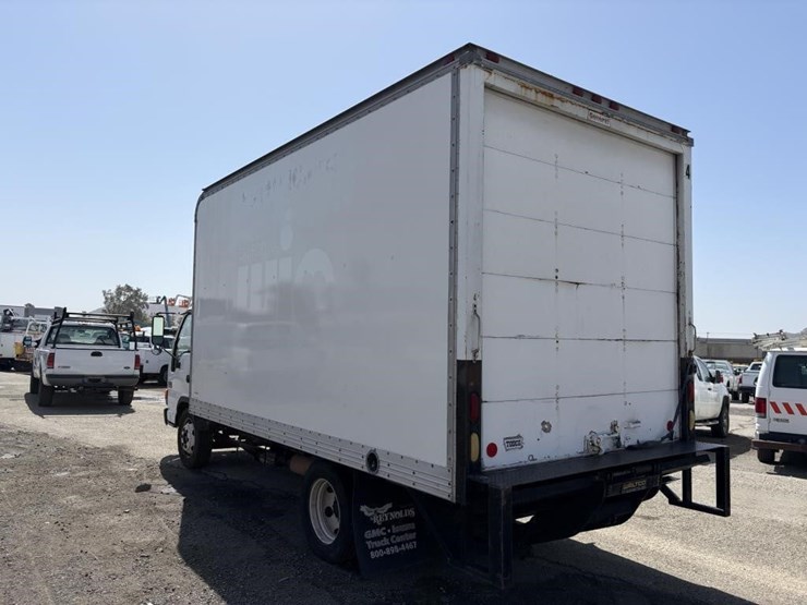 2001-gmc-w4500-image-4