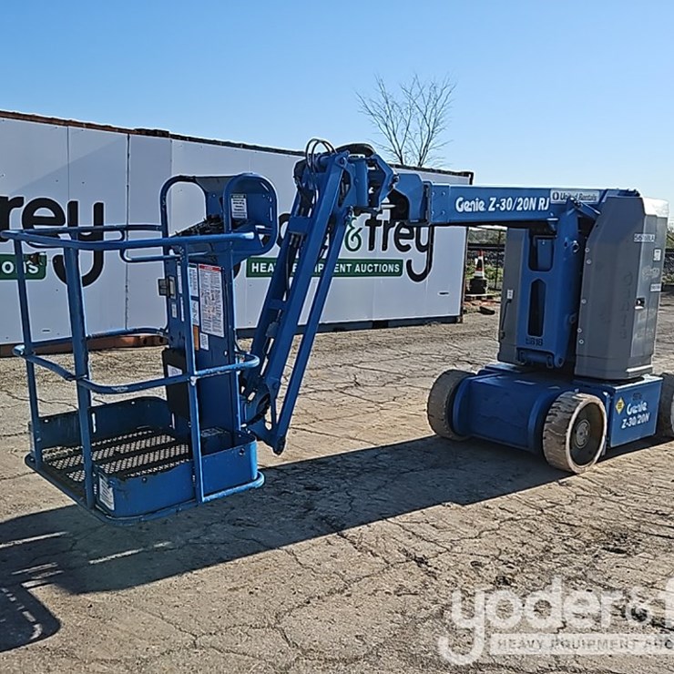 2014 GENIE Z30/20N