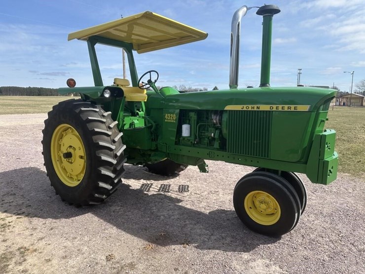 john-deere-4320-image-29