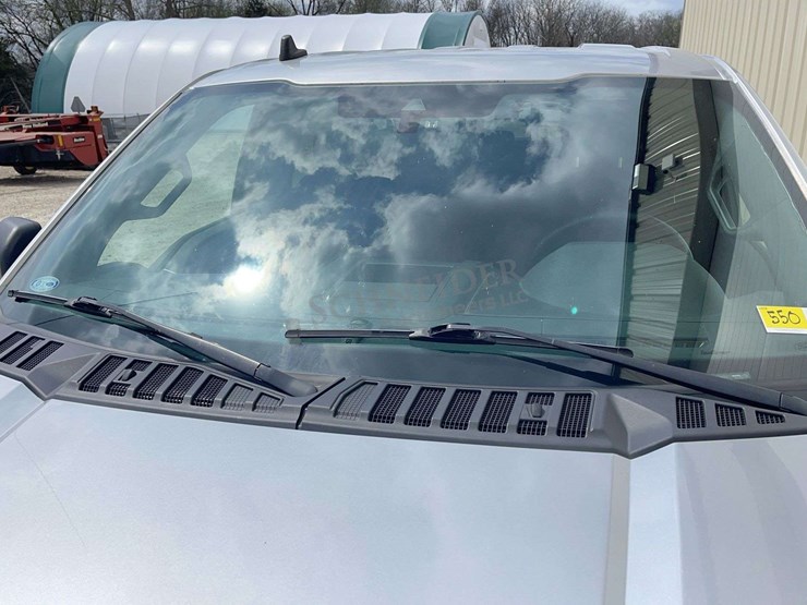 2020-ford-f150-image-12