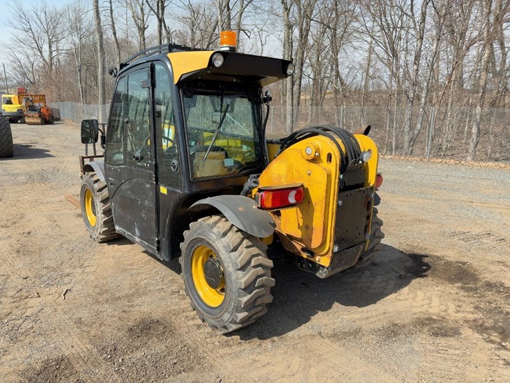 2018-caterpillar-th255c-image-3