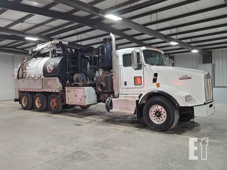 2014-kenworth-t800-image-2