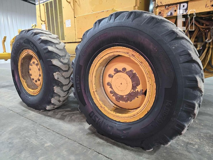 1997-caterpillar-143h-image-27