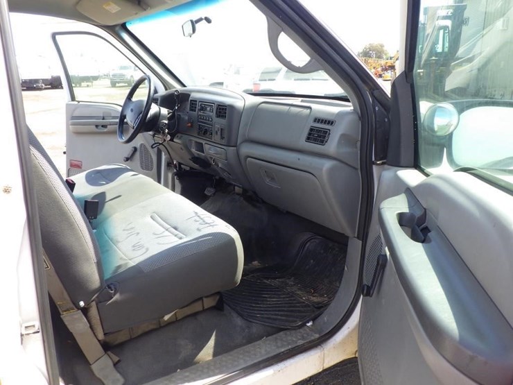 2002-ford-f350-image-6