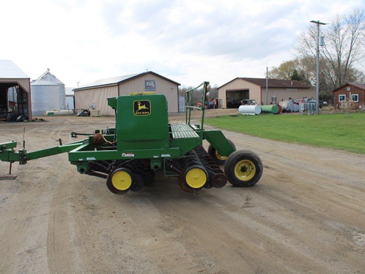 john-deere-750-image-18