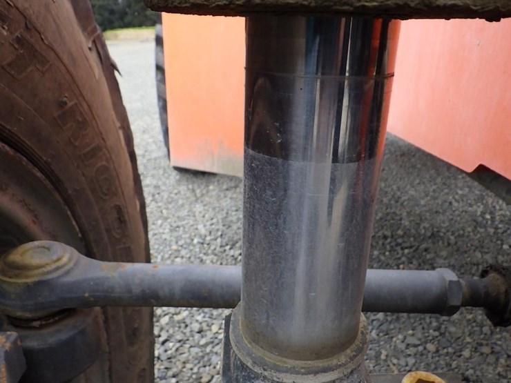 2011-jlg-10054-telescopic-reach-lift-image-19