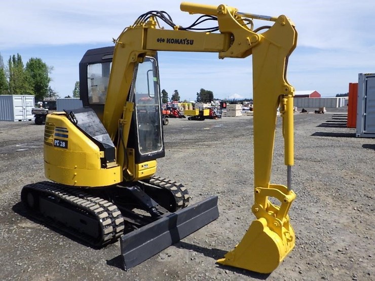 komatsu-pc28uu-2-image-2
