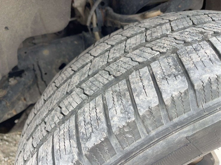 2020-ford-f150-image-15