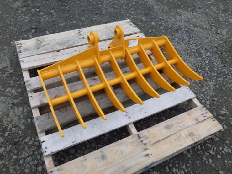 caterpillar-303-image-4