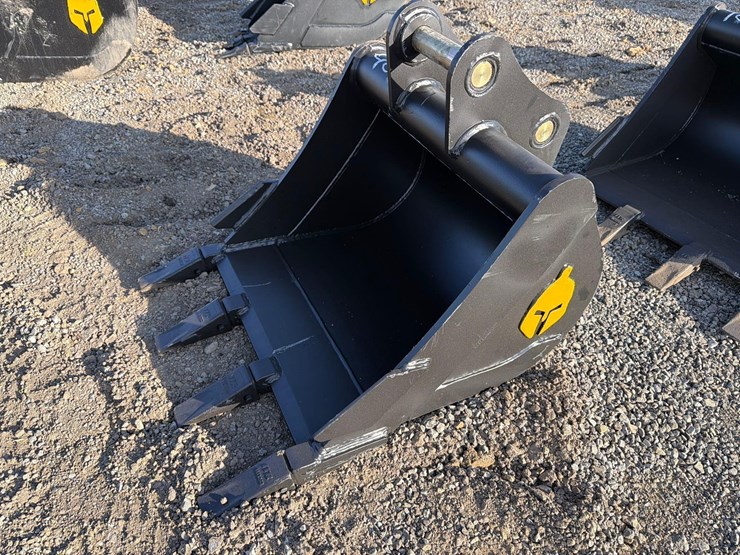 caterpillar-303-image-1