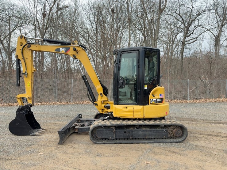 2017-caterpillar-305e2-cr-image-2