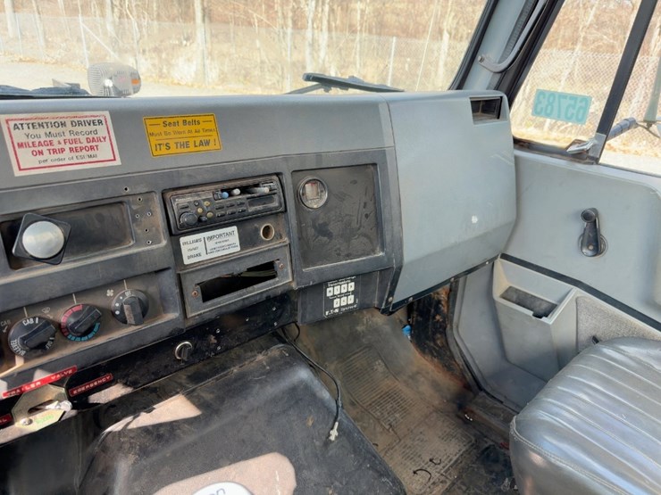 1992-international-4900-image-27