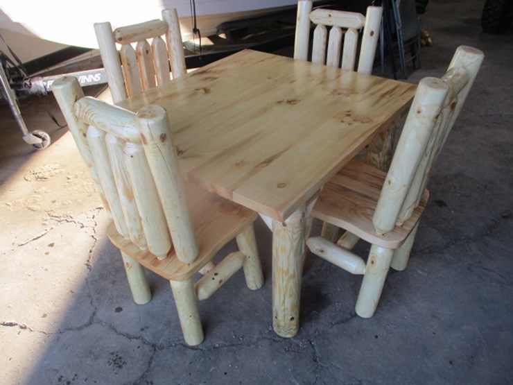 #7144-•-pine-kitchen-table-w/4-chairs-image-1