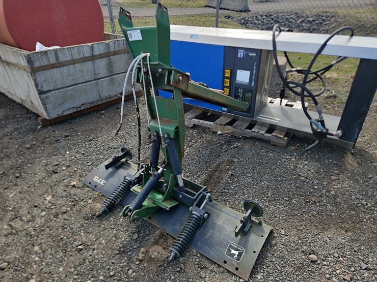 john-deere-375-image-1