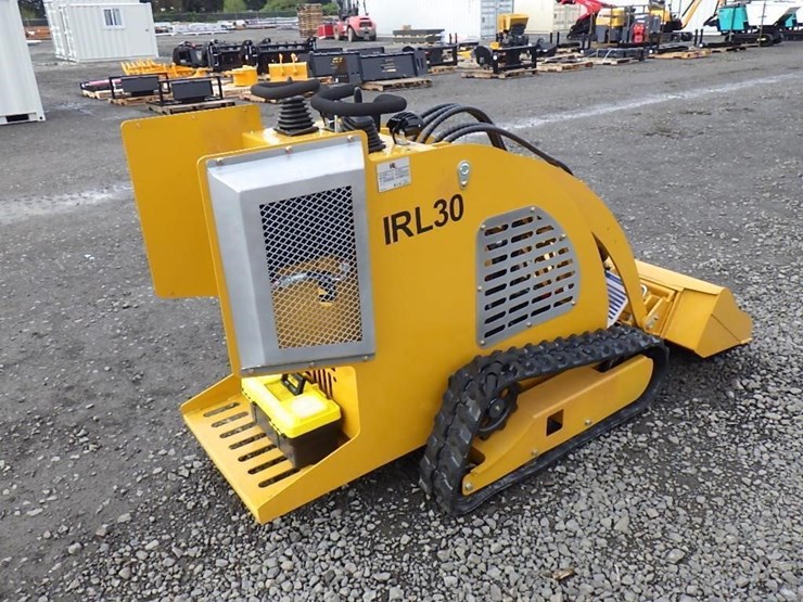 2026-ir-l30-skid-steer-tracked-loader-image-3