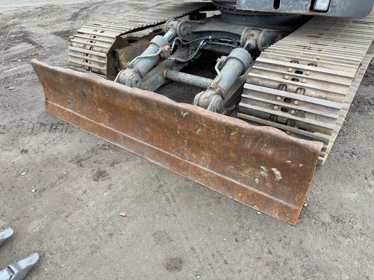 2006-volvo-ec140b-lc-image-16