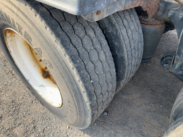 2015-international-8600-image-19