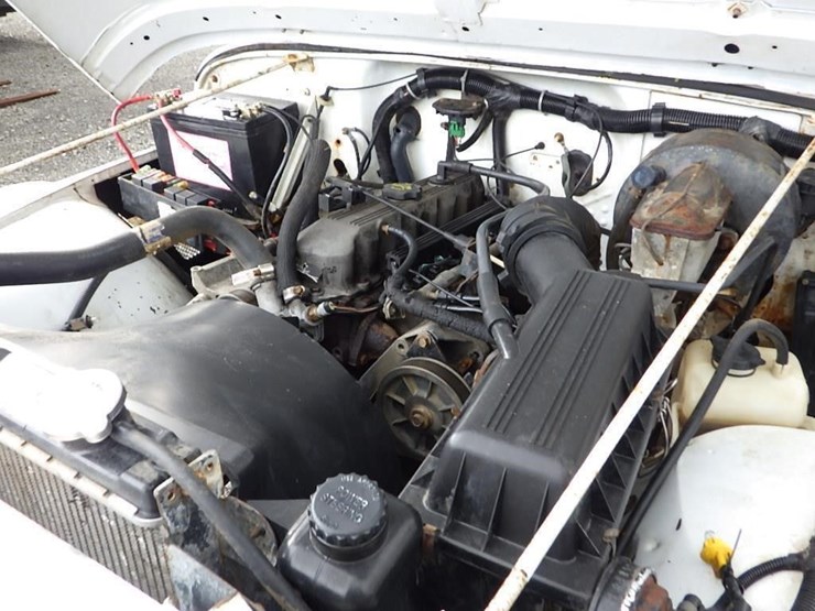 1992-jeep-wrangler-image-12