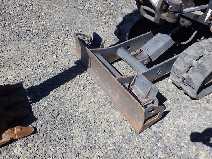 bobcat-hydraulic-excavator-image-13