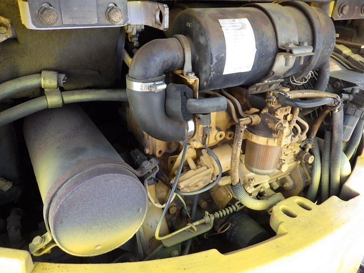 komatsu-pc28uu-2-image-10