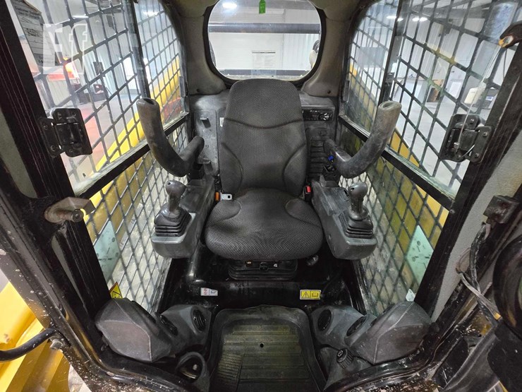 2020-caterpillar-289d3-image-14