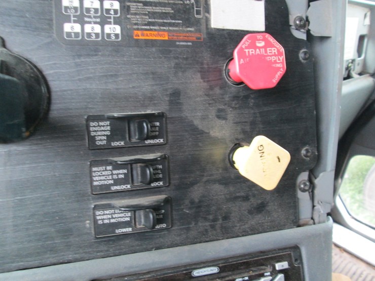 #46169-•-2007-freightliner-columbia-t/a-sleeper-truck-tractor-1fuja6cy07lx38975-image-51