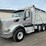 2015-peterbilt-567-image-1