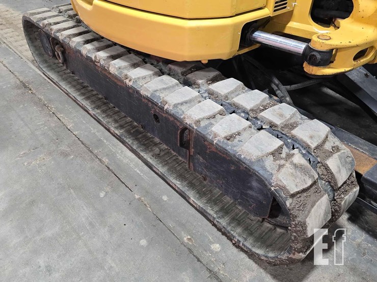 2016-caterpillar-305e2-cr-image-36